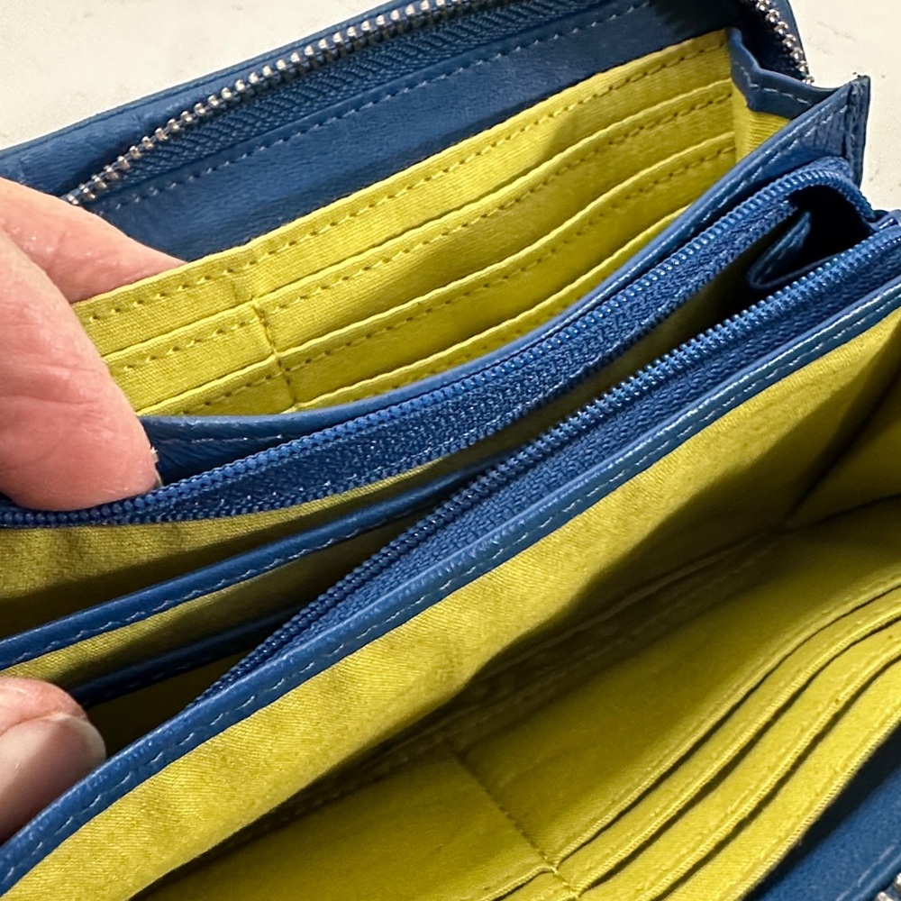 HOBO Blue Woven Leather Wallet Clutch - Picture 6 of 8